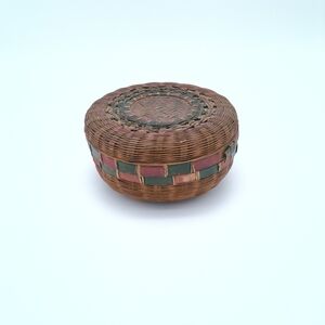 1930s - 1940's Round Woven Sewing Basket